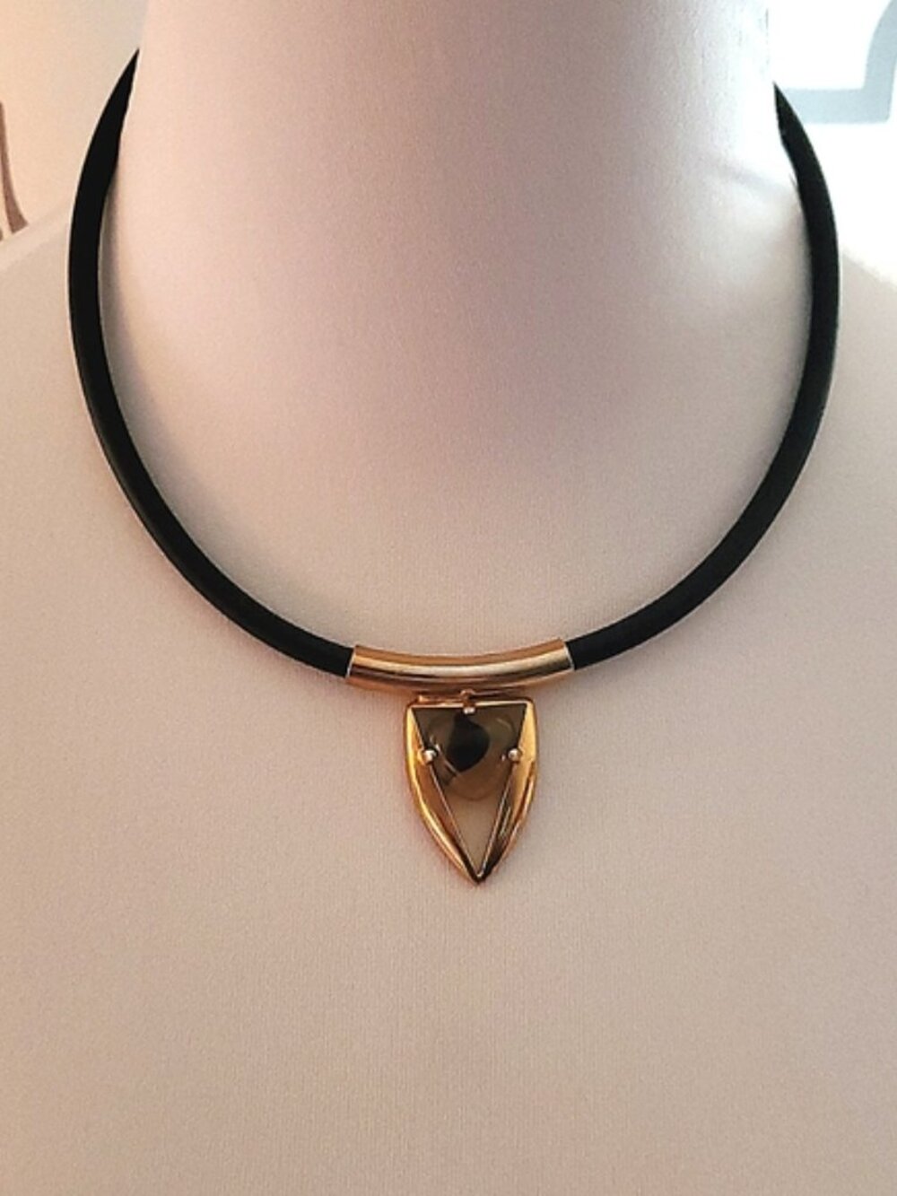 Cat's Eye Leather Corded Necklace - Picture 3 of 7